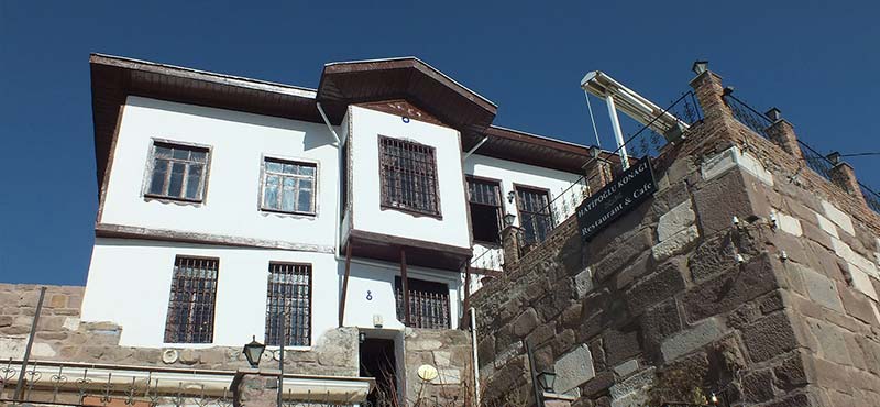 Hatipoğlu Konağı